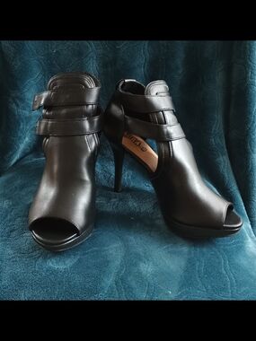 Black Peep-Toe High Heel Ankle Booties